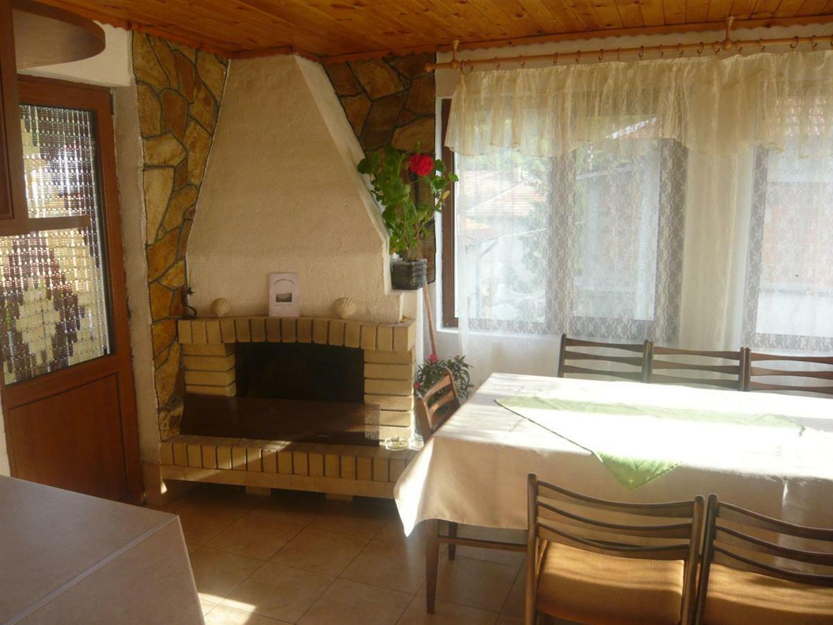 Guest House Denitsa Trigrad Exteriér fotografie